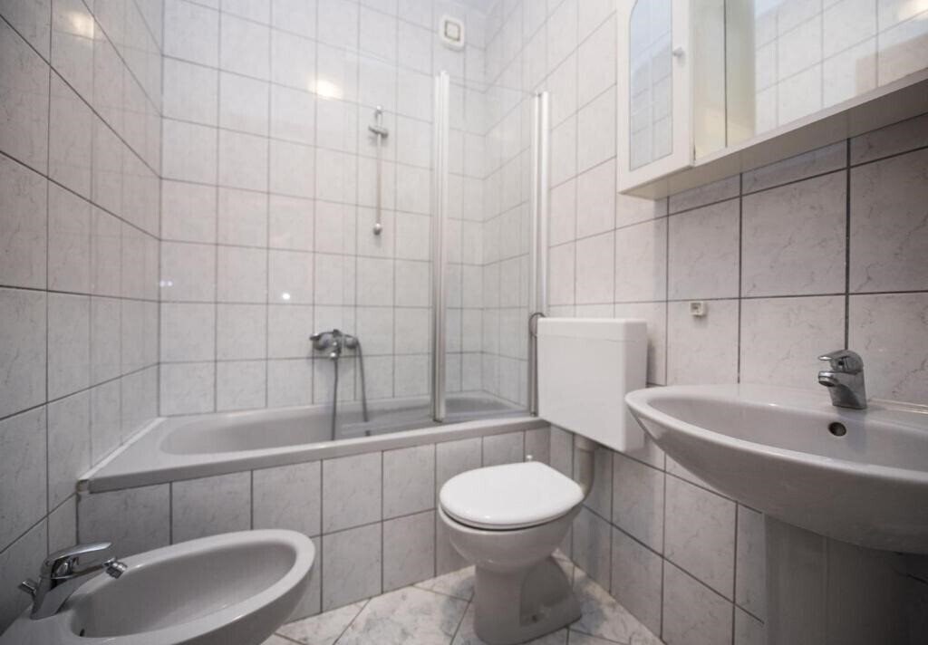 App Robert 3* фотосуреті