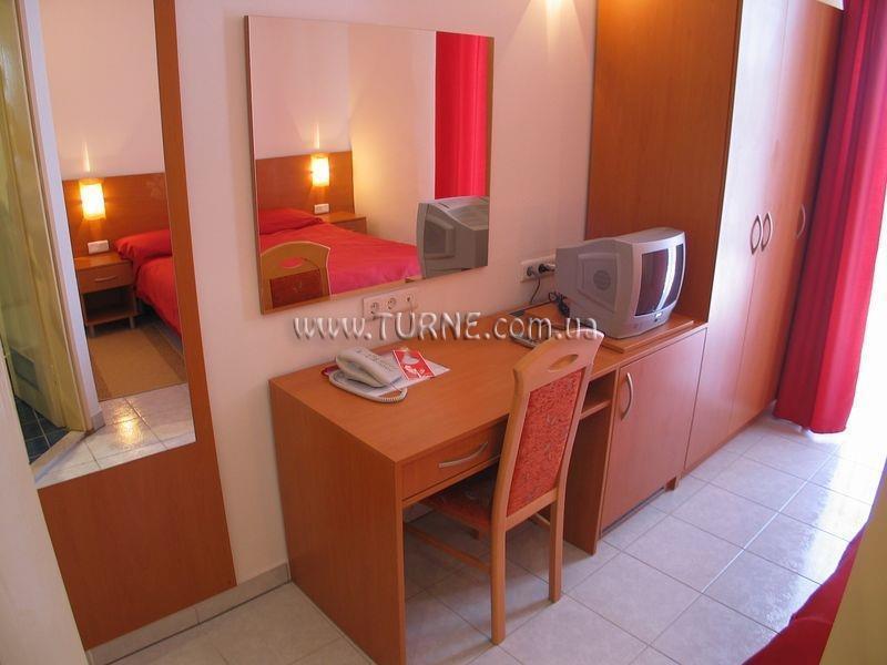 Отель Bellevue Hotel I Apartmani 3*