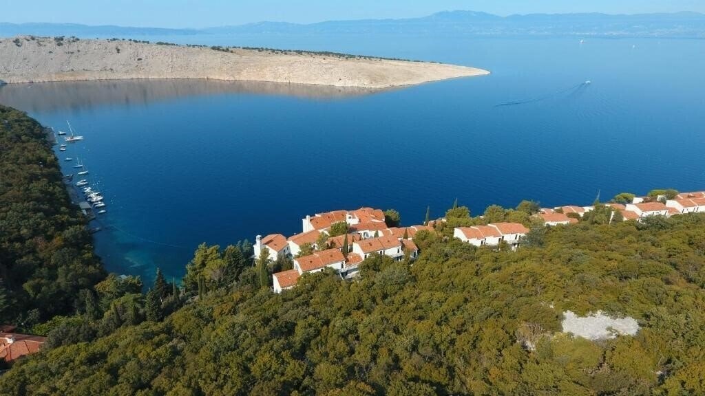 Uvala Scott 2* суреті