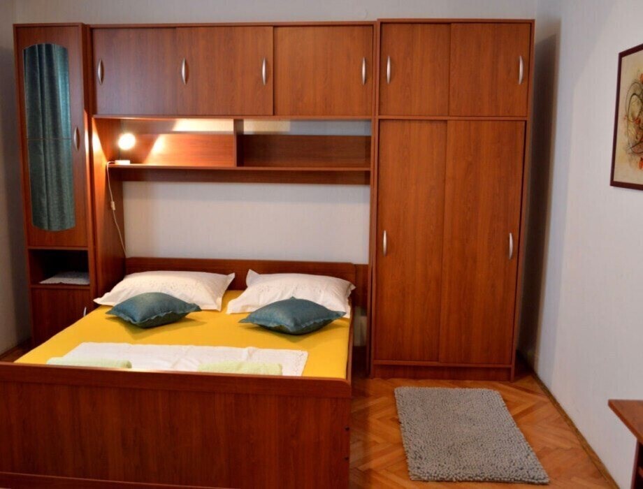 Фото Apartments Nela House 3*