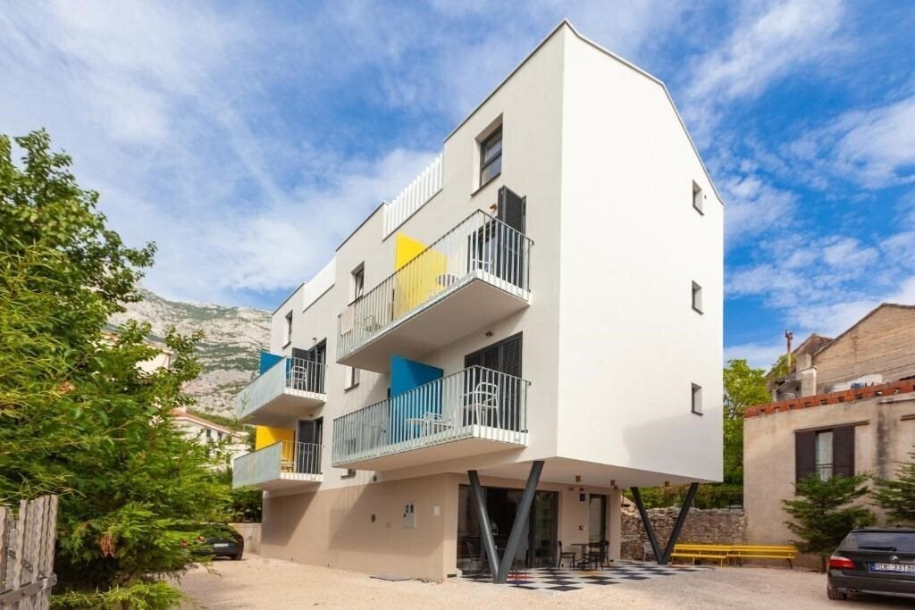 Отель Hostel Makarska Subtub 4*