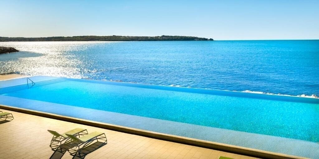 Aminess Maestral 4* суреті