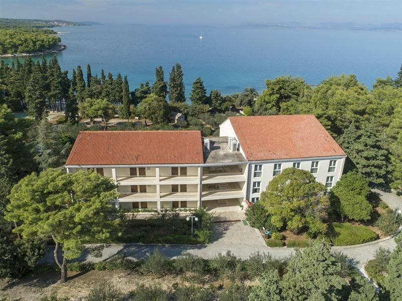 Отель Bluesun Resort Velaris 4*