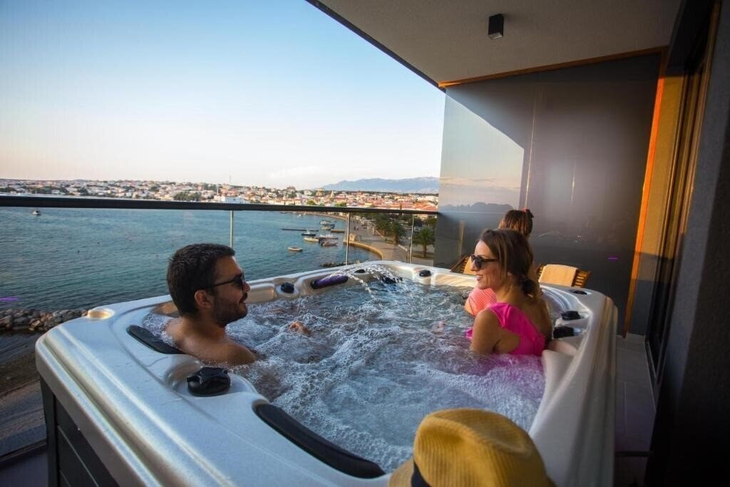 Liberty Plaza 4* суреті