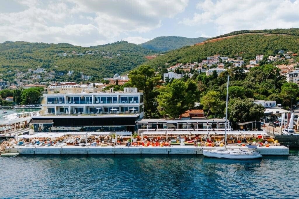 Bevanda Hotel 5* қонақ үйі