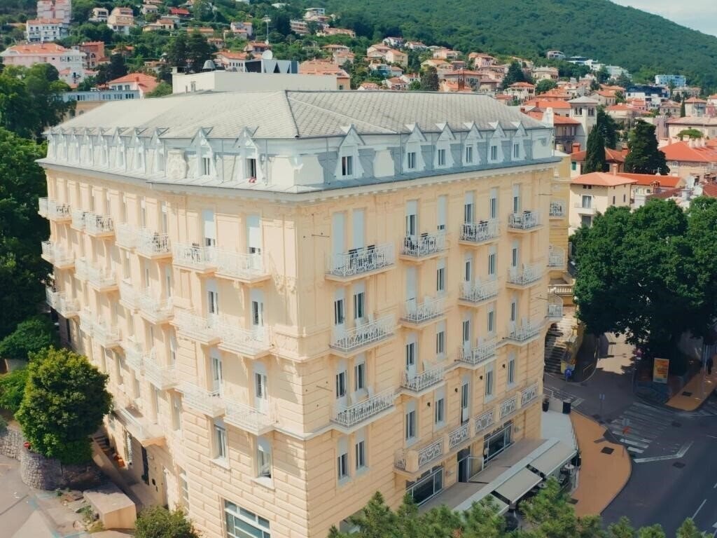 Bristol Opatija 4* қонақ үйі