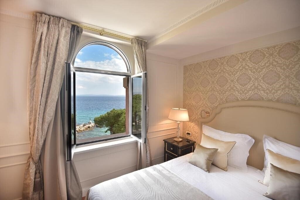 Amadria Park Milenij 5* суреті