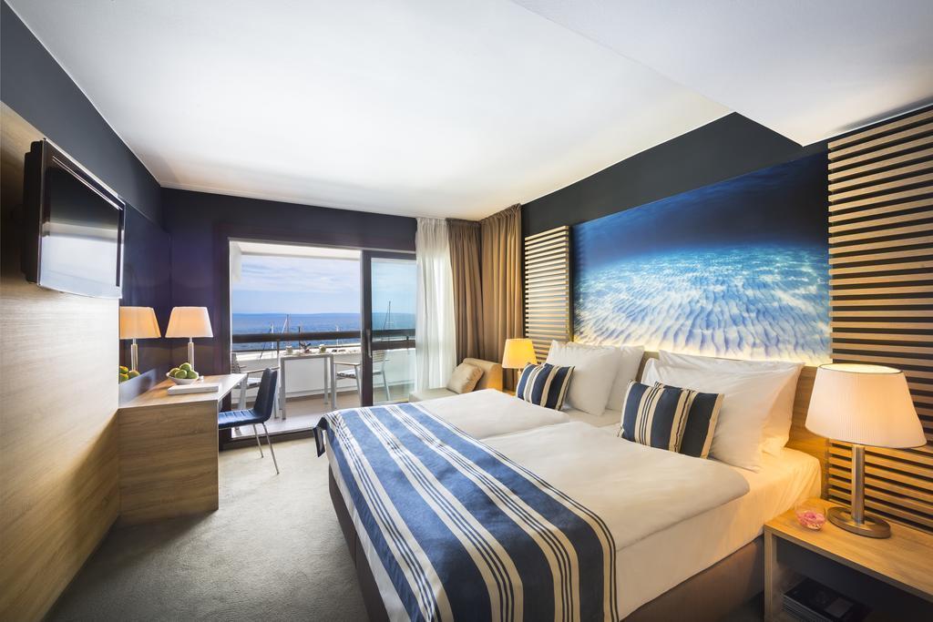 Remisens Hotel Admiral 4* фотосуреті