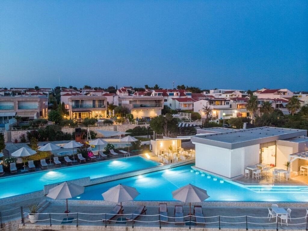 Falkensteiner Apartments Petrcane 4* суреті