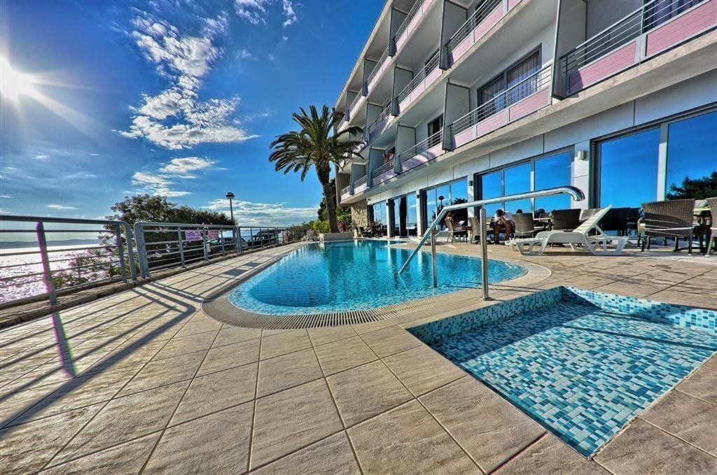 Фотография Sirena Podgora 3*