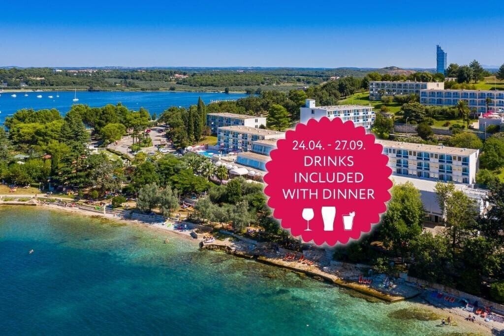 Laguna Plavi Hotel 3* қонақ үйі