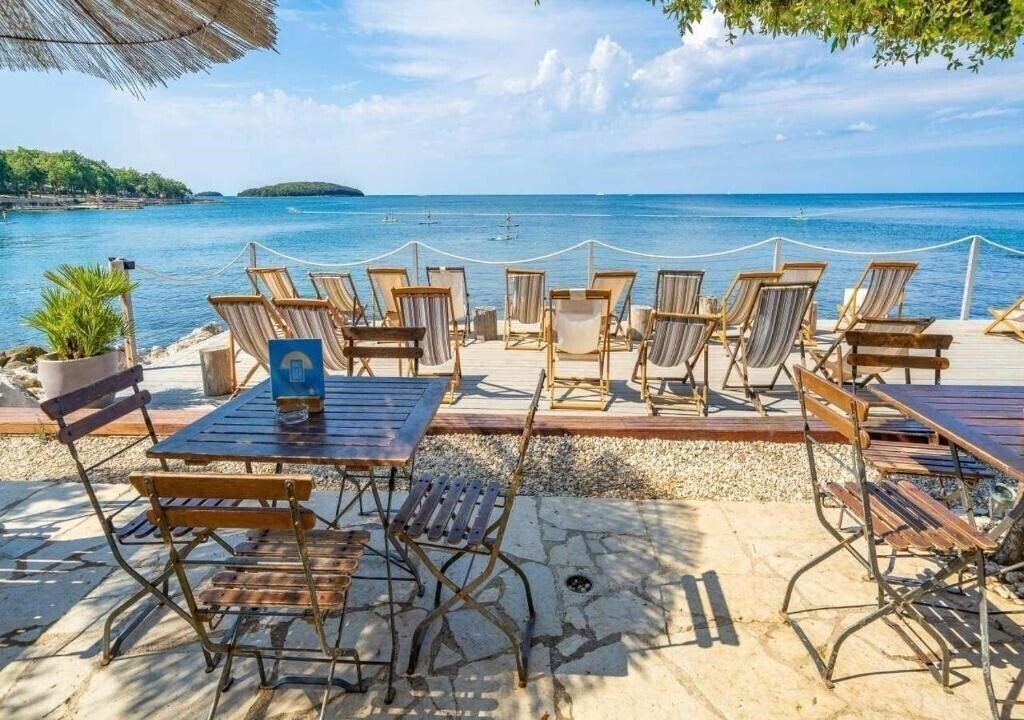 Bijela Uvala 4* суреті