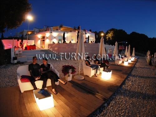 Brioni 2* фотосуреті