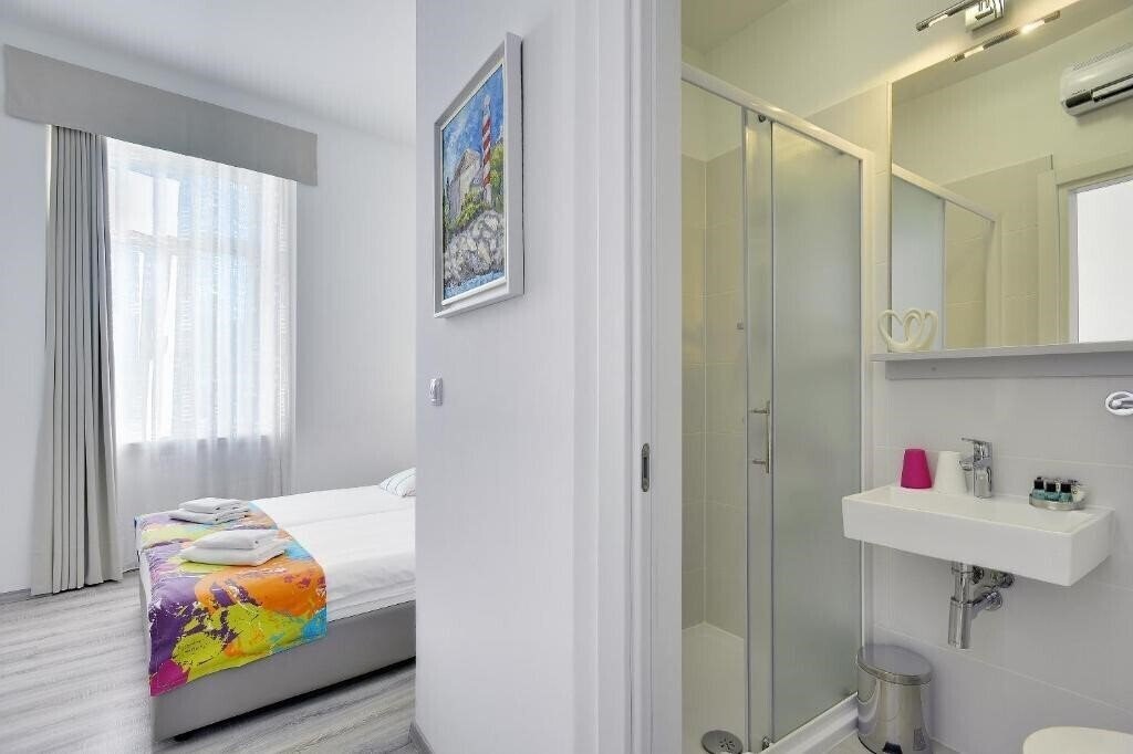 Фото Boutique Hostel Joyce 4*