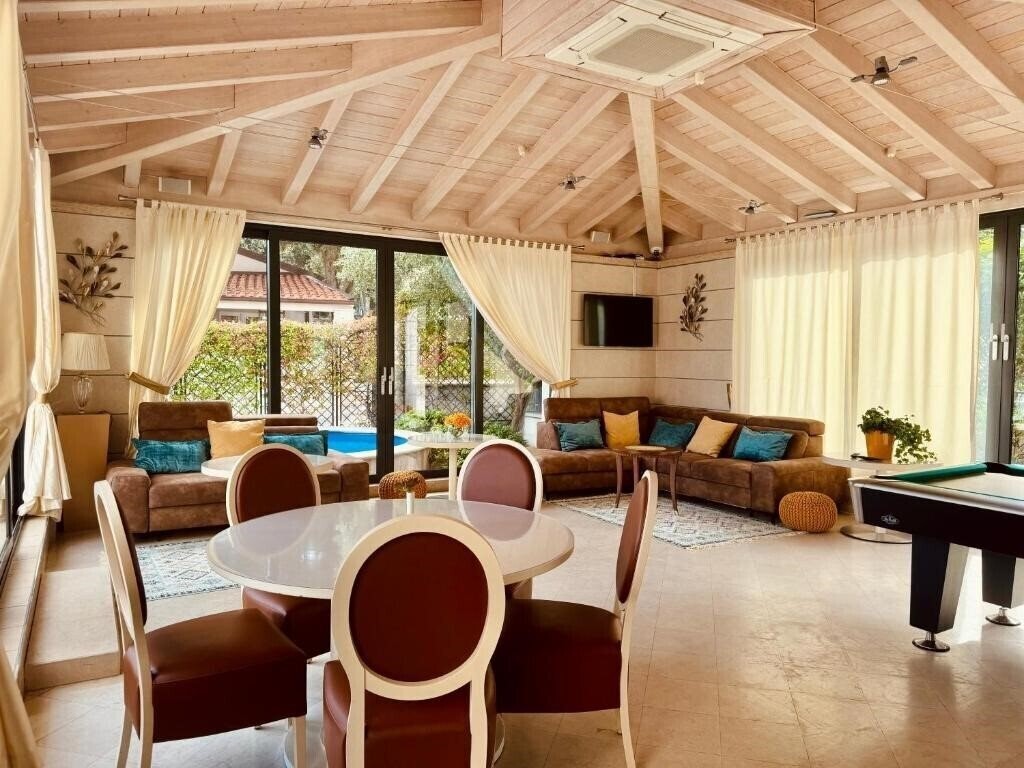 Boutique Hotel Oasi 4* суреті