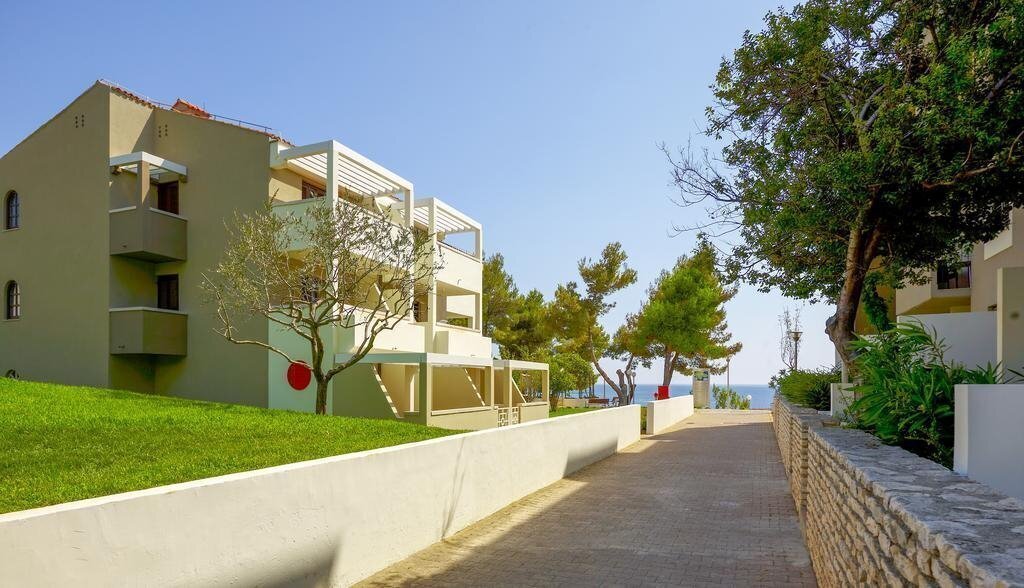 Park Plaza Verudela (ex. Punta Verudela) 4* қонақ үйі