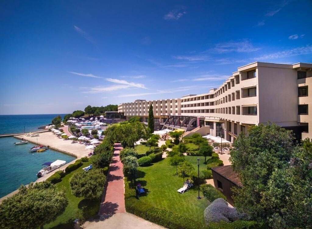 Фото Island Hotel Istra 4*