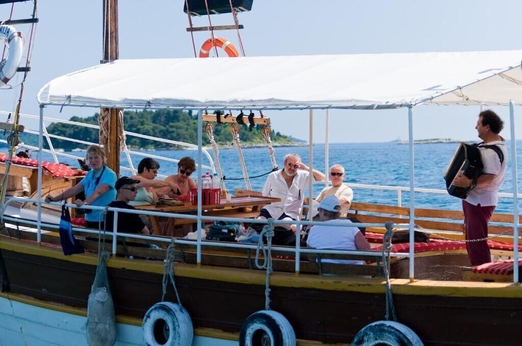 Картинка Campsite Amarin 2*