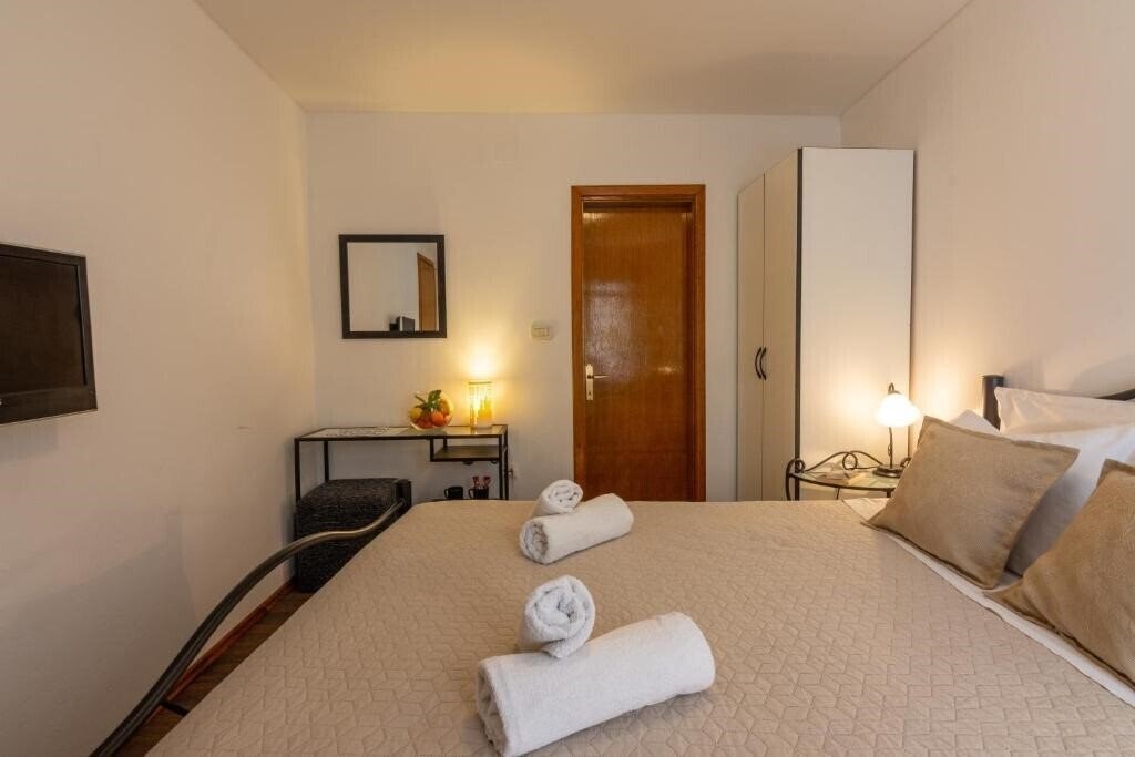 Hotel Katarina 4* суреті