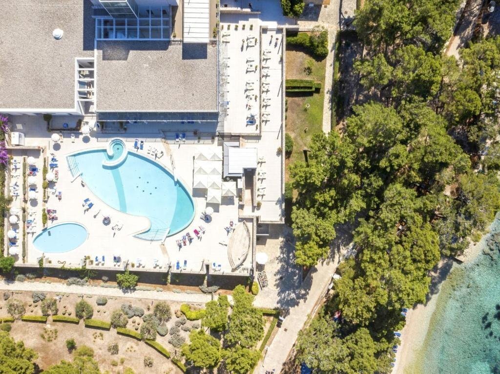 Bluesun Elaphusa 4* қонақ үйі