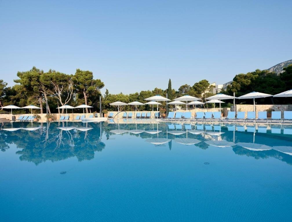 Bluesun Elaphusa 4* суреті