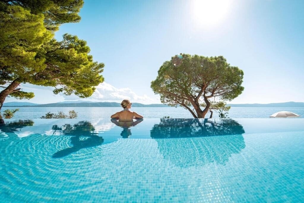 Отель Tui Blue Makarska Resort (Adults Only 16+) 4*