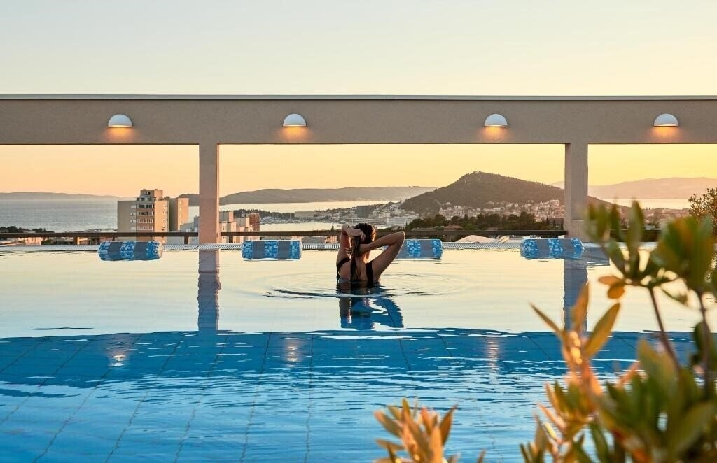 Отель Dioklecijan Hotel & Residence 4*