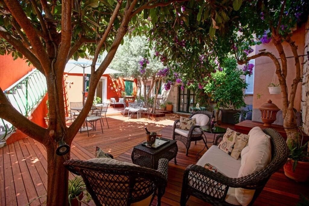 Boutique Guest Accommodation Zephyrus 4* қонақ үйі