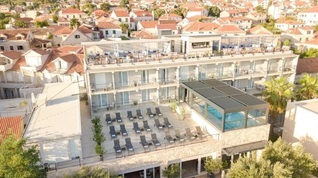 Отель Hotel Osam Adults Only 4*