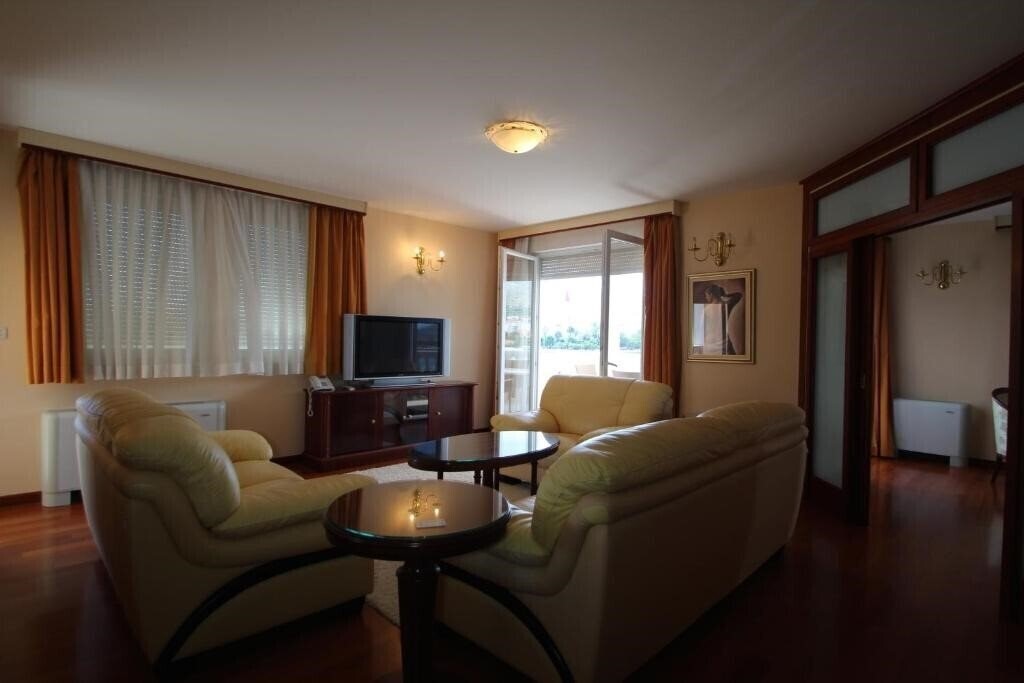 Trogir Hotel 3* суреті