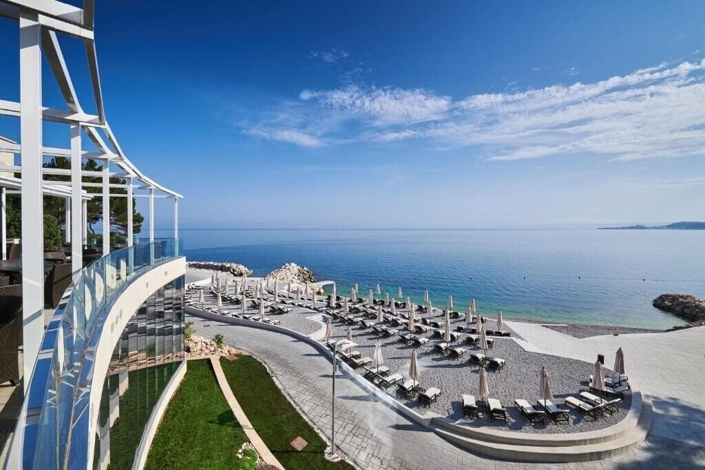 Отель Kempinski Hotel Adriatic 5*