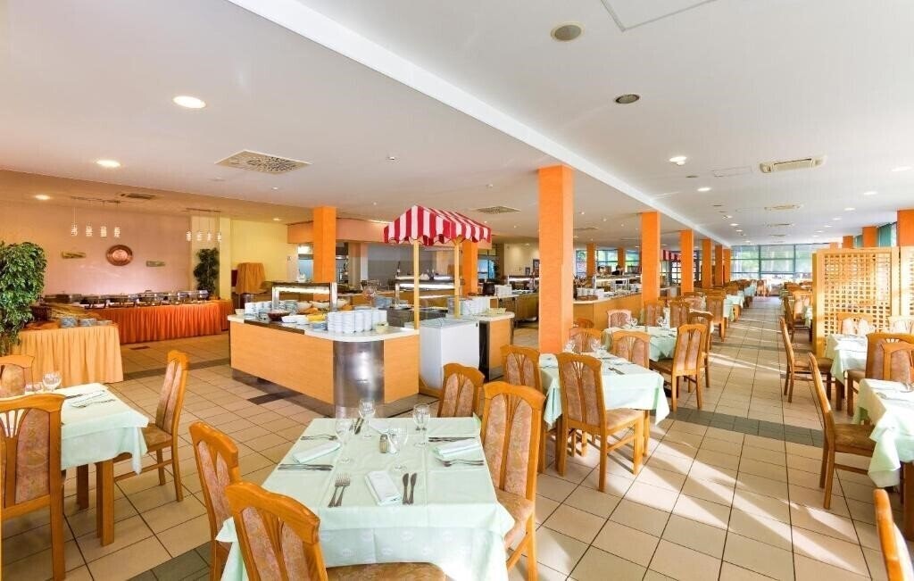 Изображение Apartments Sol Katoro For Plava Laguna 4*