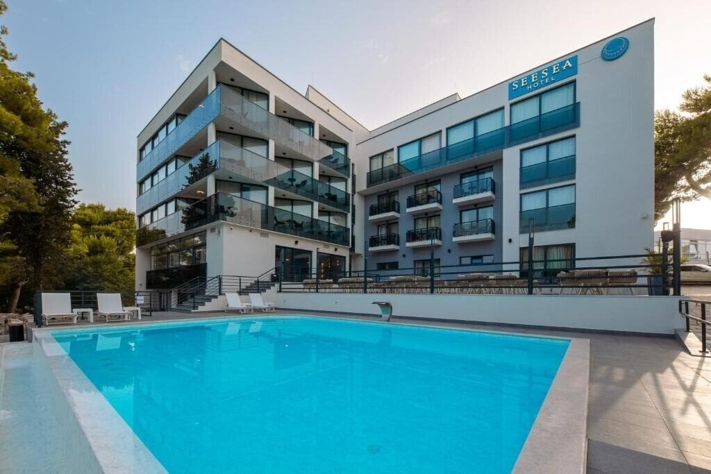 SeeSea Hotel 4* қонақ үйі