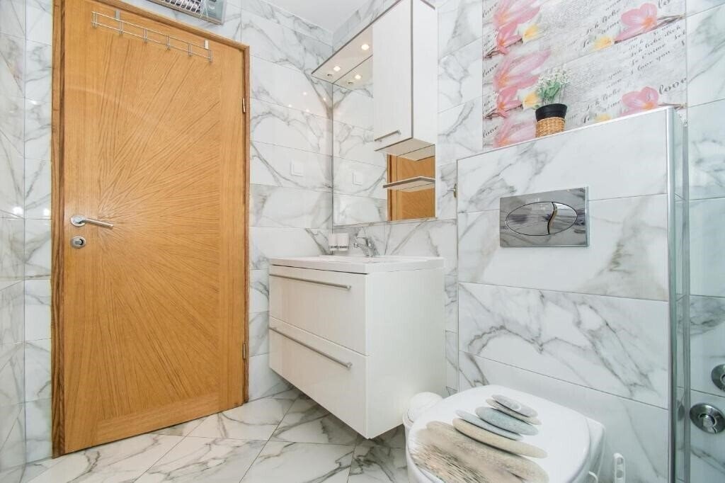 App Lucija House апартаменты фотосуреті