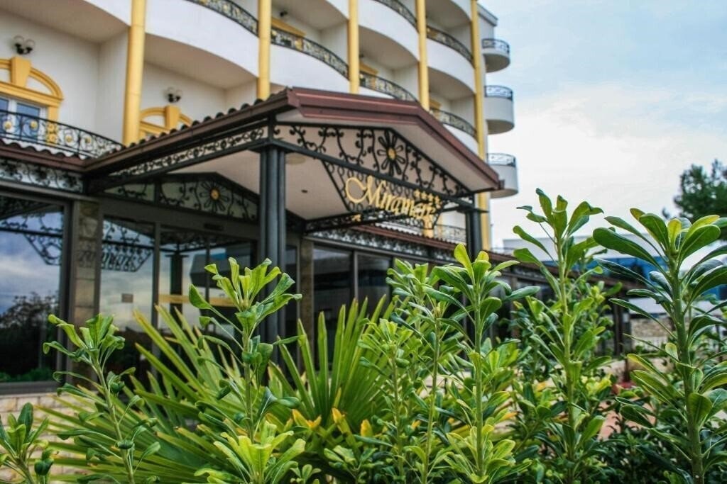 Miramare Hotel 4* фотосуреті