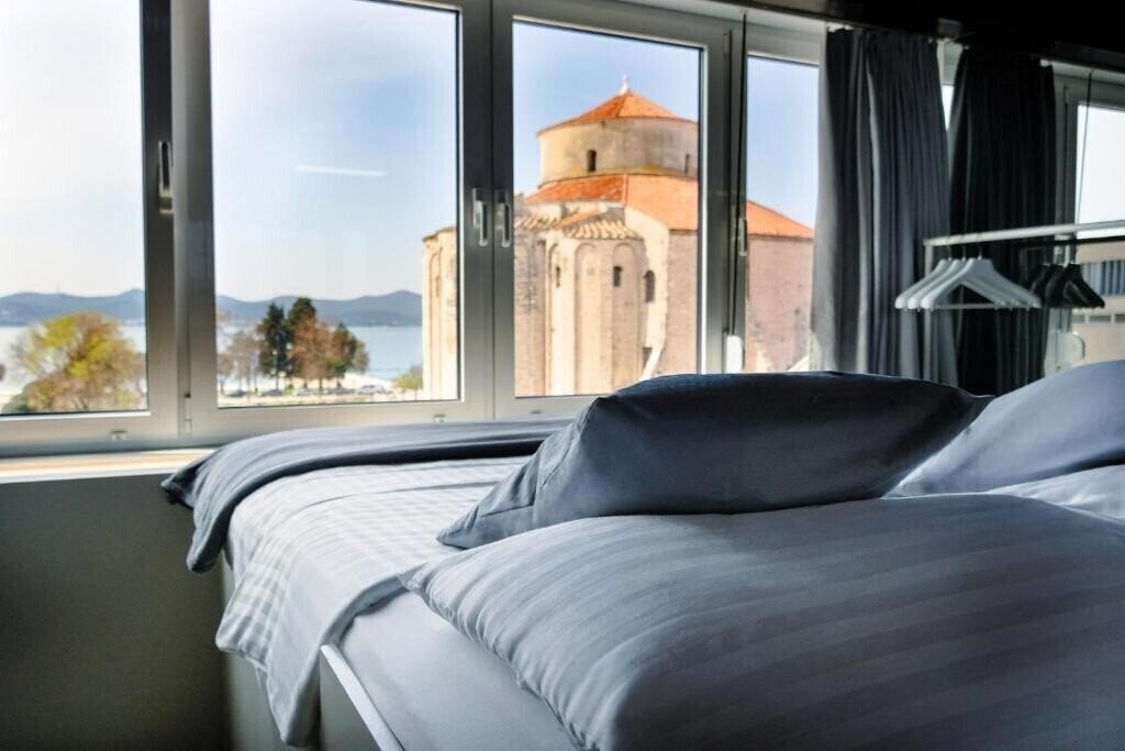 Boutique Hostel Forum Butik 3* суреті
