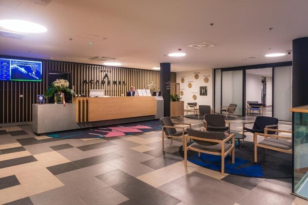 Academia Hotel 4* суреті