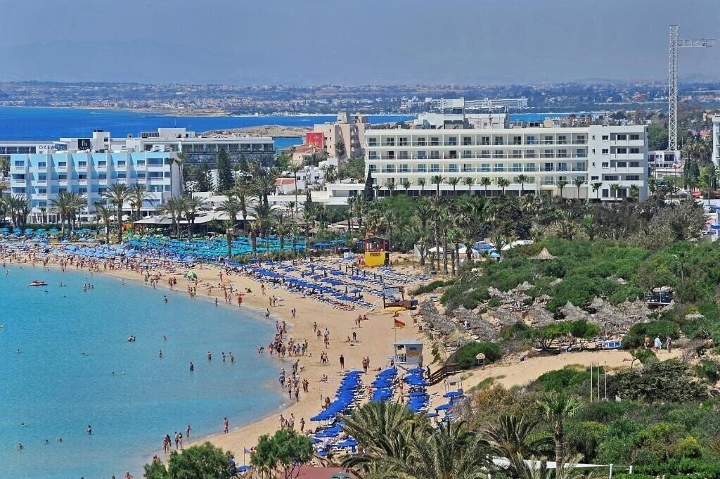 Nelia Beach 3* қонақ үйі