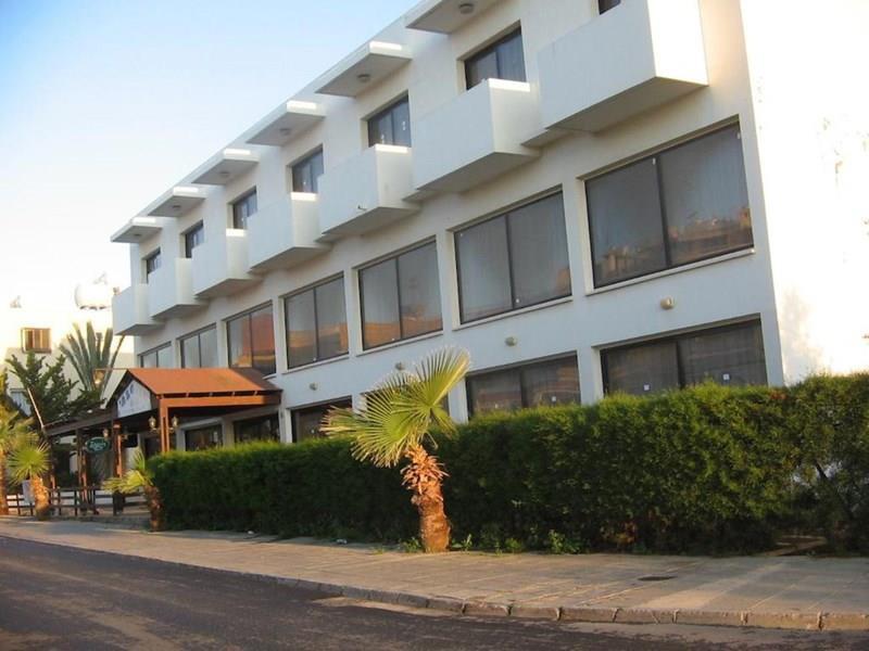 Alonia Apartments апартаменты қонақ үйі