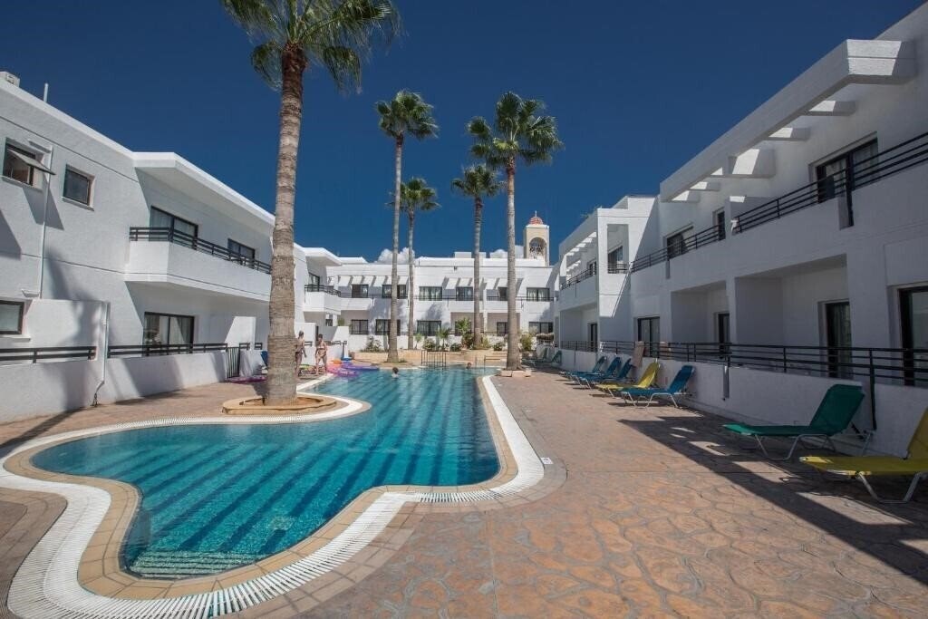 Фото Anthea Apts 3*