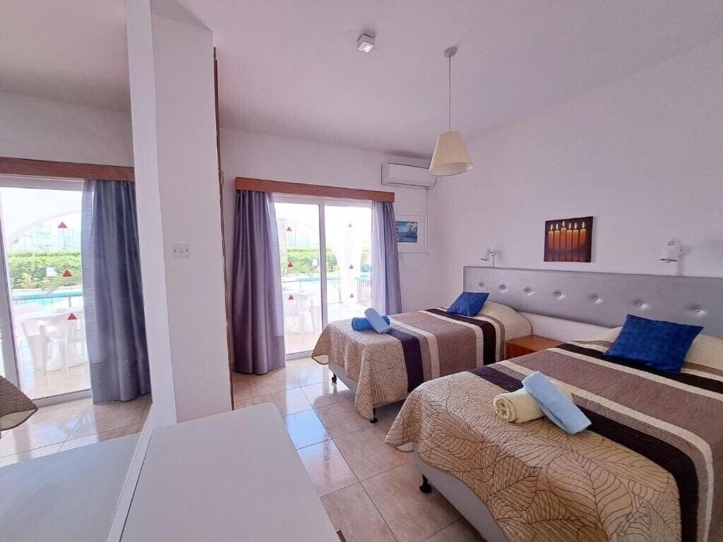 Фото Florence Hotel Apts 2*