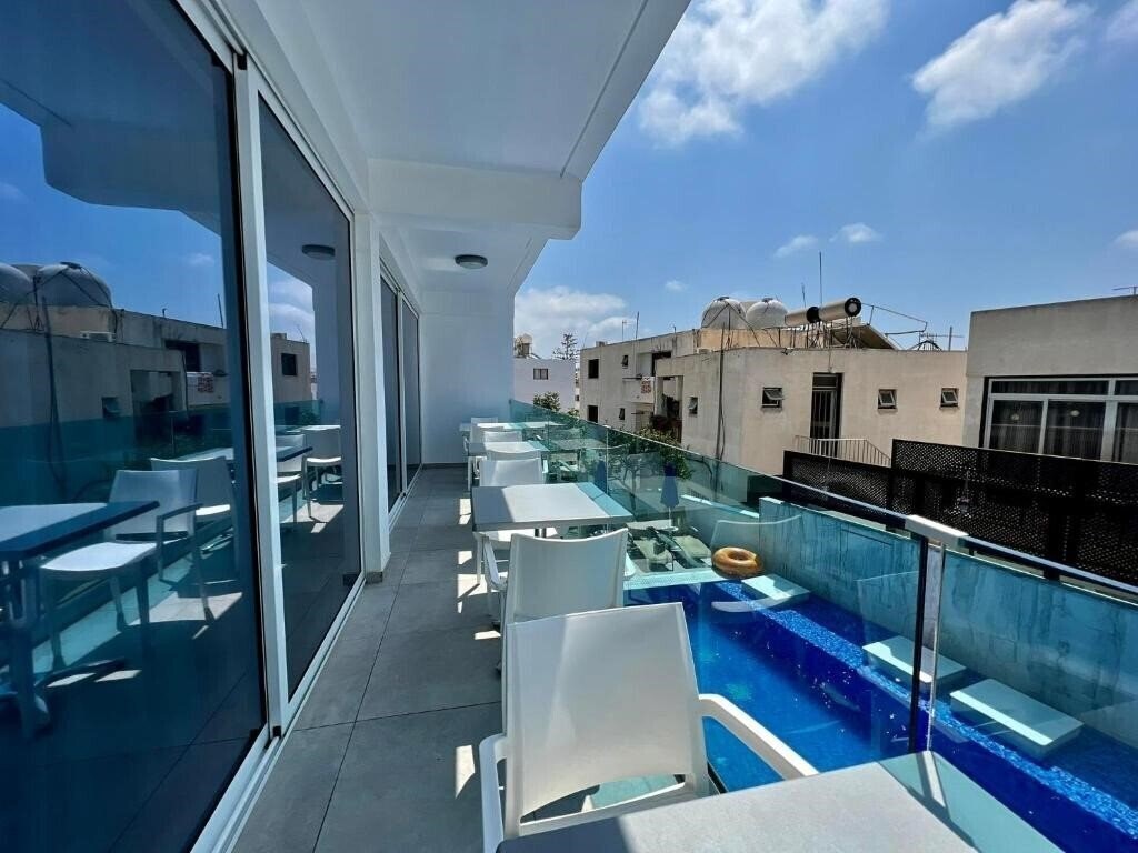 Sunny Blue Hotel 4* суреті