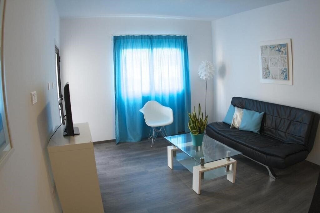 Margarita Napa Hotel Apts 3* суреті