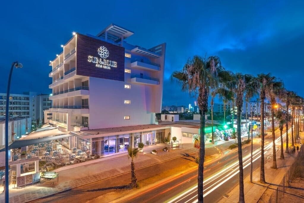 Gaia Sun N Blue Hotel 3* қонақ үйі