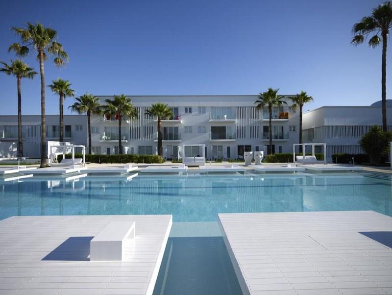 So White Boutique Suites 4* қонақ үйі