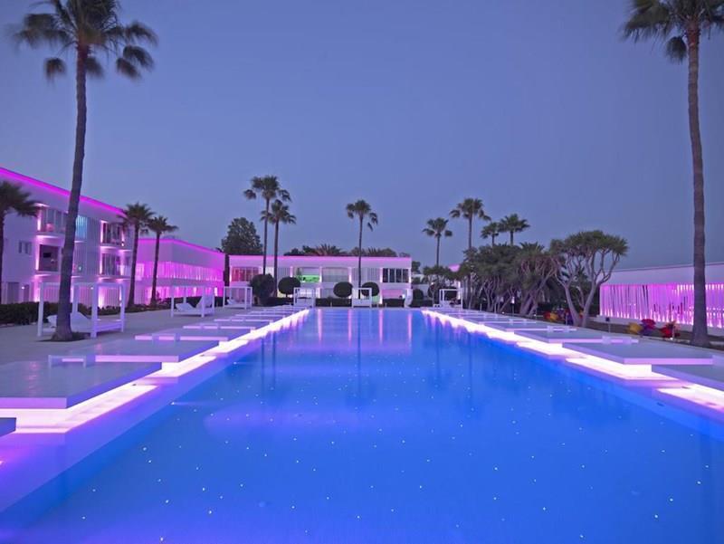 So White Boutique Suites 4* суреті