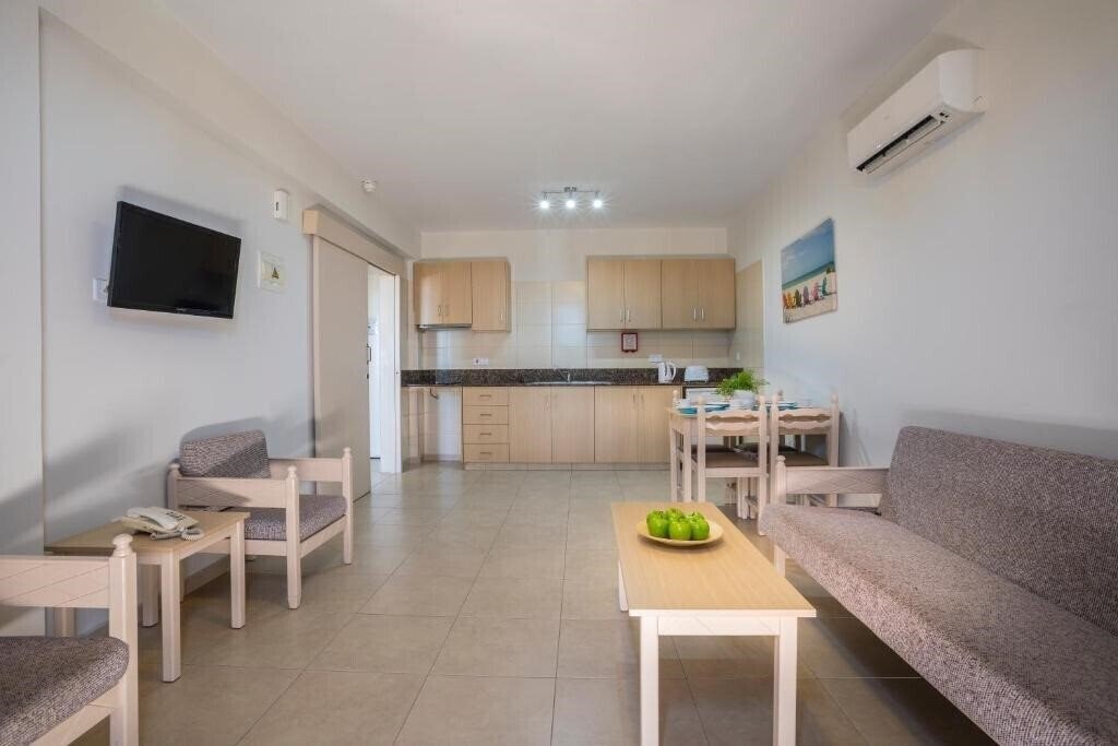 Christabelle Hotel Apartments 3* суреті