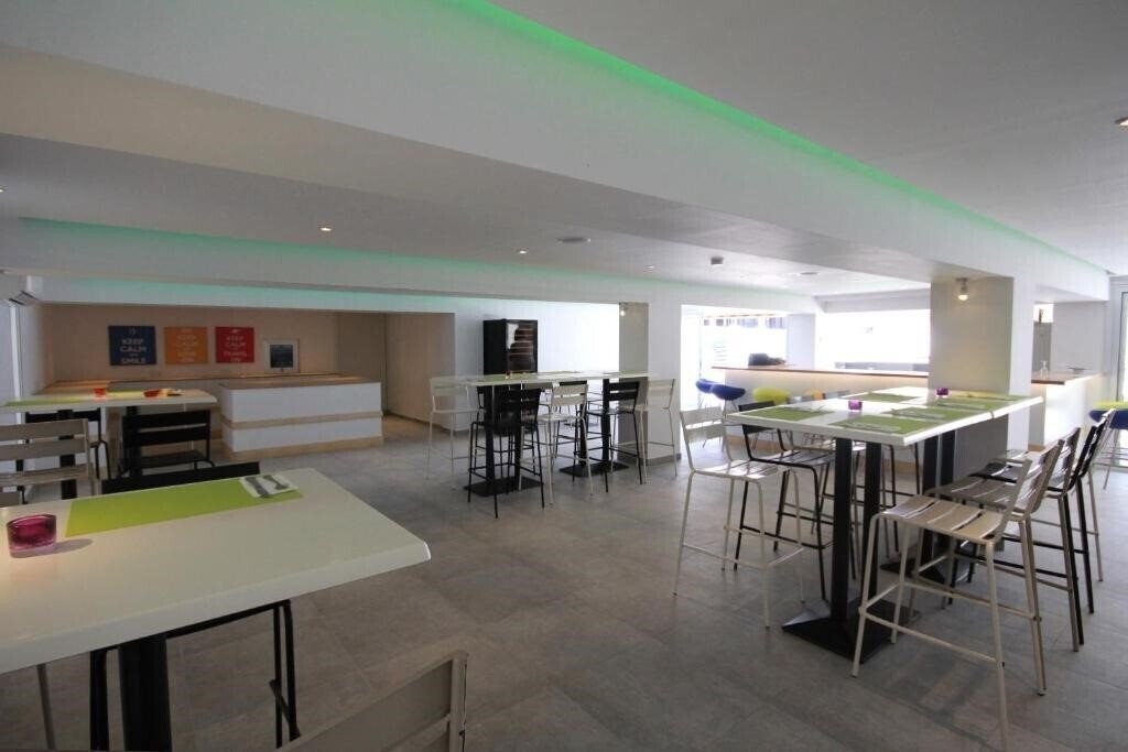 Картинка Sea Cleopatra Napa Hotel 3*