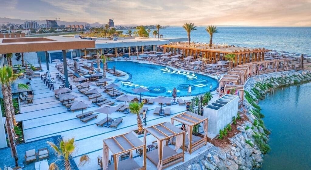 Grand Sapphire Resort & Casino 5* қонақ үйі