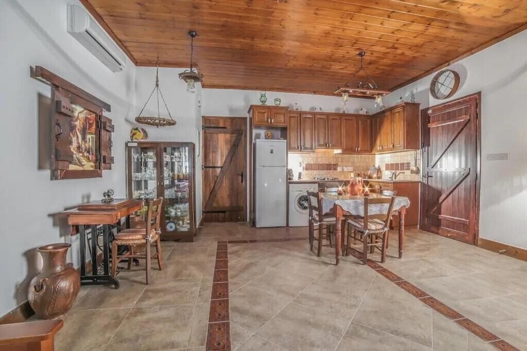 Изображение Komi Lofou Traditional House 3*